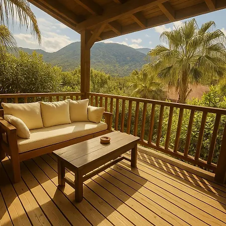 Hotel Naturelife & *